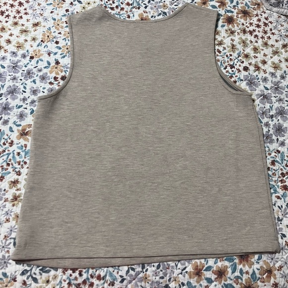 NWT!  Rachel Zoe Light Tan Sleeveless Top - Picture 2 of 6